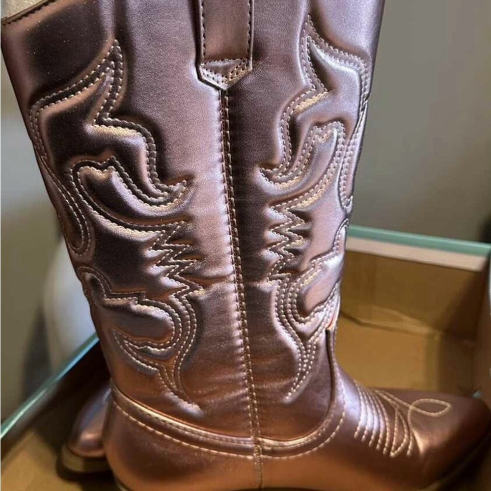Women's Metallic Western Boots
